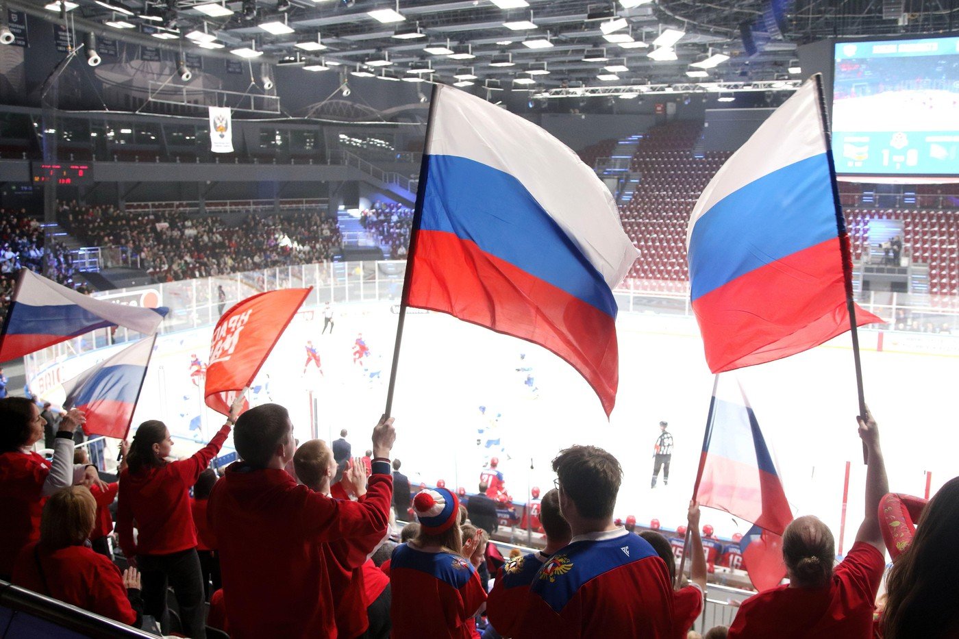 Decizie controversată the IPC: sportivii ruși și belaruși vor concura la Jocurile Paralimpice de iarnă 2026 cu drapelul și imnul propriu Decizia Adunării Generale a Comitetului Paralimpic Internațional (IPC) de a permite sportivilor ruși și belaruși să participe la Jocurile Paralimpice de iarnă din 2026 sub propriile drapele și cu imnurile naționale a stârnit reacții diverse în comunitatea sportivă internațională