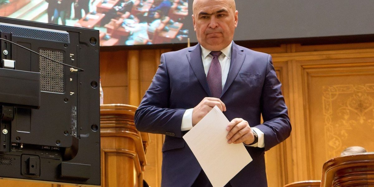 Premierul Ilie Bolojan anunță continuarea operațiunilor de repatriere a românilor din zonele conflictuale din Orientul Mijlociu Prim-ministrul Ilie Bolojan a confirmat vineri, într-o postare pe Facebook, că Guvernul României va menține eforturile de repatriere a cetățenilor români aflați în zonele afectate de conflictele din Orientul Mijlociu
