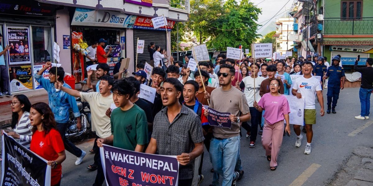Nepalul se află în pragul unei schimbări politice majore, după ce alegerile parlamentare desfășurate joi au deschis calea pentru o redistribuire profundă a puterii în țară