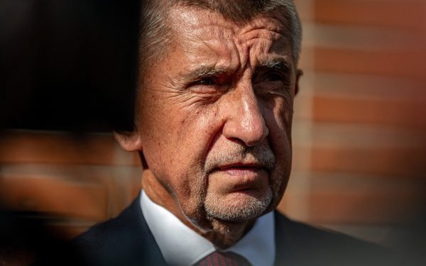 Parlamentul Ceh a decis joi să păstreze imunitatea parlamentară pentru prim-ministrul Andrej Babis, respingând cererea de ridicare a acesteia în cadrul unei votări tensionate, într-un moment delicat pentru guvernul de la Praga