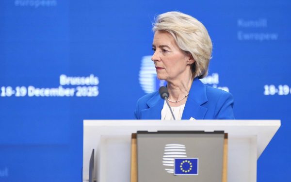 Președinta Comisiei Europene, Ursula von der Leyen, a avertizat asupra consecințelor atacurilor iraniene asupra Qatarului, după o discuție cu șeicul Tamim bin Hamad Al Thani despre escaladarea tensiunilor în regiune