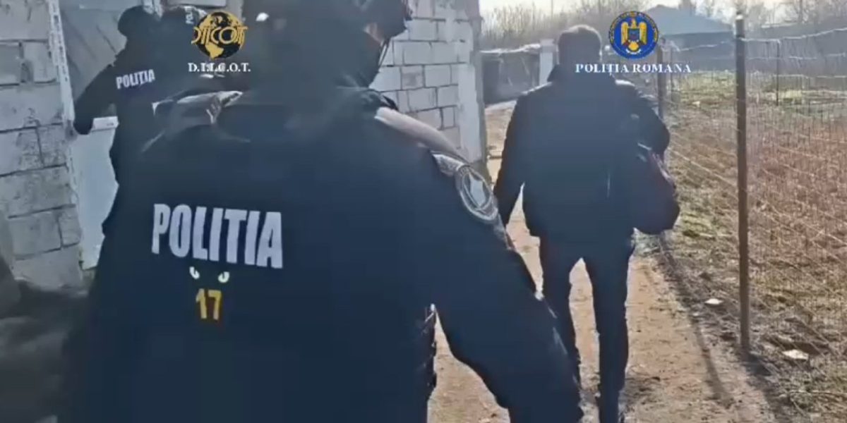 Trei tineri, dintre care doi minori, au fost reținuți de procurorii DIICOT după o anchetă privind activități ilegale de trafic de minori și exploatare sexuală în județul Teleorman