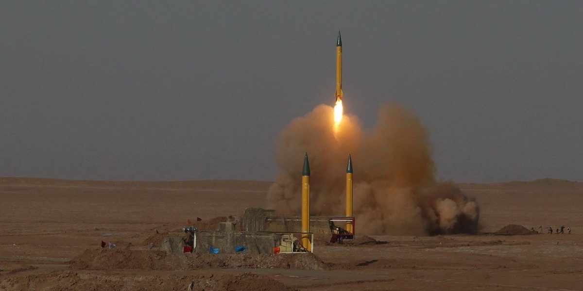 Războiul din Iran se extinde în Turcia: NATO intervine pentru a neutraliza o rachetă iraniană Conflictul dintre Iran și Statele Unite, precum și aliații lor din regiune, a ajuns cu adevărat în pragul unui incident de amploare în Turcia, după ce o rachetă iraniană a fost interceptată în apropierea spațiului aerian turc