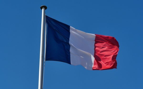 Franța se confruntă cu o prezență semnificativă a cetățenilor săi în zonele de conflict din Orientul Mijlociu, fiind una dintre cele circa 15 națiuni din regiune în care numărul de români, francezi și alți cetățeni europeni este considerabil
