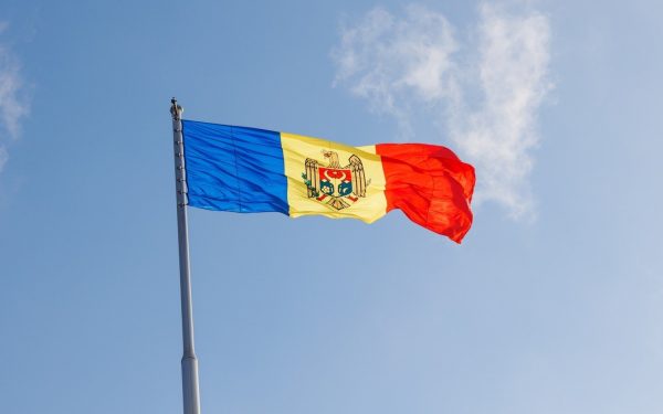 Percheziții masive în Republica Moldova într-un dosar de trafic de influență Autoritățile din Republica Moldova au declanșat, luni, o operațiune extensive împotriva corupției, urmând să facă lumină în cazul unor acuzații grave de trafic de influență