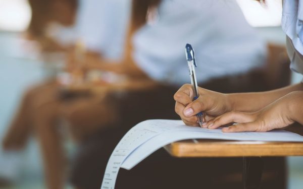 Rezultatele simulării Evaluării Naționale 2026 pentru elevii de clasa a VIII-a vor fi comunicate luni, 30 martie, în condiții stricte de confidențialitate