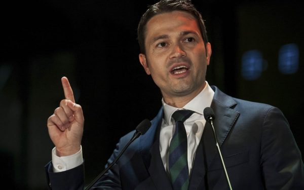 PNL pregătește răspuns strategic la poziția PSD privind bugetul pentru 2026, decizie luată luni la prânz Luni, în cadrul unei reuniuni decisive, conducerea Partidului Național Liberal (PNL) va hotărî modul în care va reacționa la poziția și solicitările Partidului Social Democrat (PSD) referitoare la proiectul de buget pentru anul 2026, confirmă deputatul liberal Robert Sighiartău