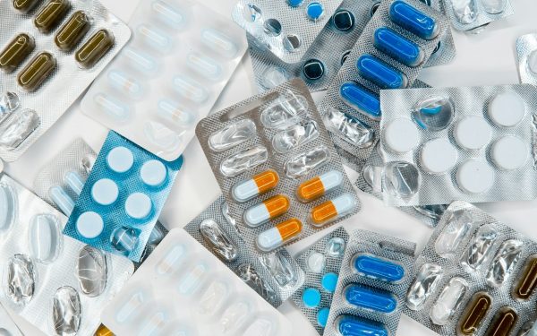 Locuitorii din Sectorul 1 al Capitalei pot beneficia, de acum înainte, de o formă de sprijin financiar pentru achiziția medicamentelor, o inițiativă menită să vină în ajutor celor mai vulnerabili