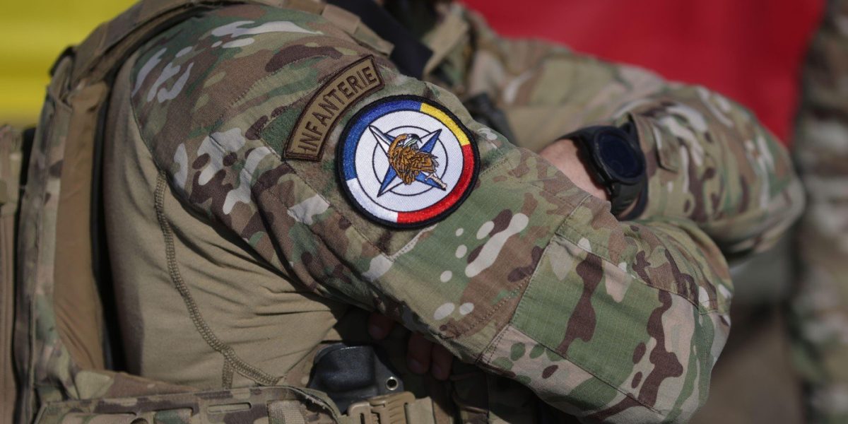 România se află în pragul unui moment de tensiune geopolitică extrem de important, după anunțul oficial privind posibilitatea ca țara să devină parte a „umbrelei nucleare” a Franței