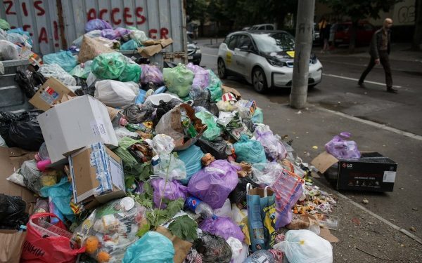 Primăria Sector 1 înființează societate proprie pentru curățenie și dezăpezire, păstrează operatorul privat pentru colectarea deșeurilor