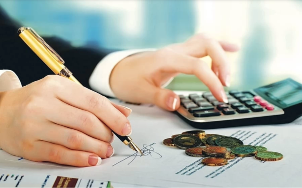 Statul estimează 8 mld. lei încasări din taxe bancare în 2026, mai puțin decât în 2025