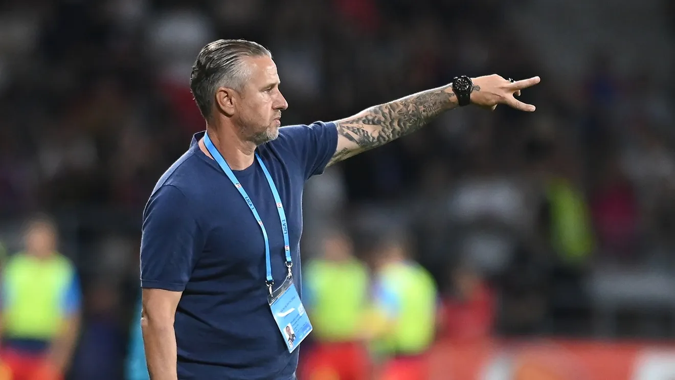 Reghecampf, în centrul unei dispute aprinse în Rwanda, după victoria impresionantă a echipei sale, Al-Hilal Omdurman Laurențiu Reghecampf, antrenorul român aflat la cârma echipei sud-sudaneze Al-Hilal Omdurman, se află în mijlocul unei controverse destul de tensionate în Rwanda, în ciuda rezultatului remarcabil obținut în campionat