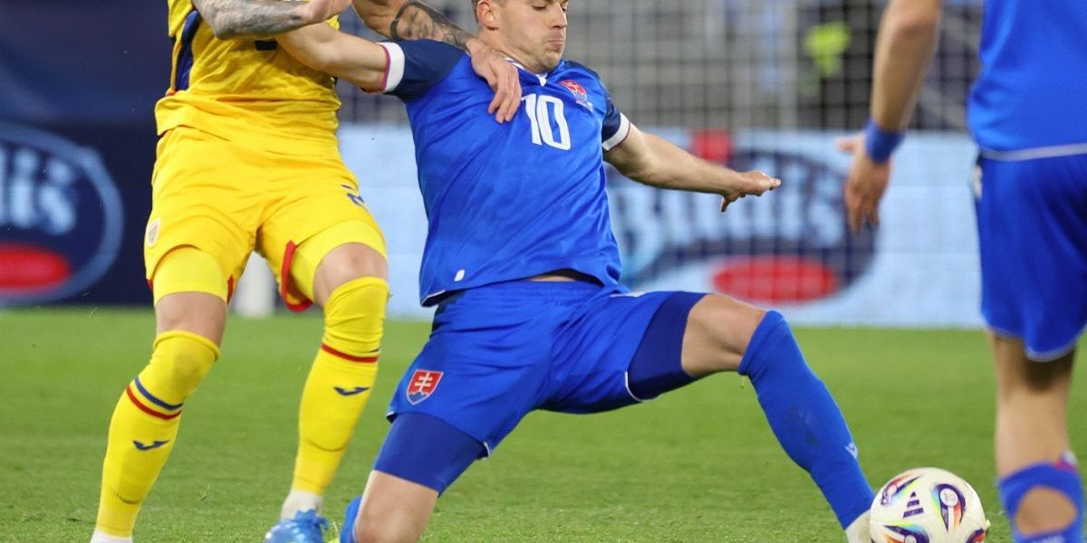 Naționala de fotbal a României a suferit o înfrângere dureroasă în meciul amical disputat la Bratislava, fiind învinsă cu scorul de 0-2 de Slovacia