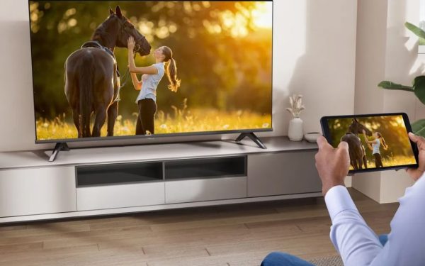 Altex continuă să răscolească piața de electrocasnice și electronice cu oferte din ce în ce mai atractive pentru consumatori, iar ultimele reduceri aduc în prim-plan un model de televizor smart accesibil și extrem de funcțional: HISENSE 40A4Q