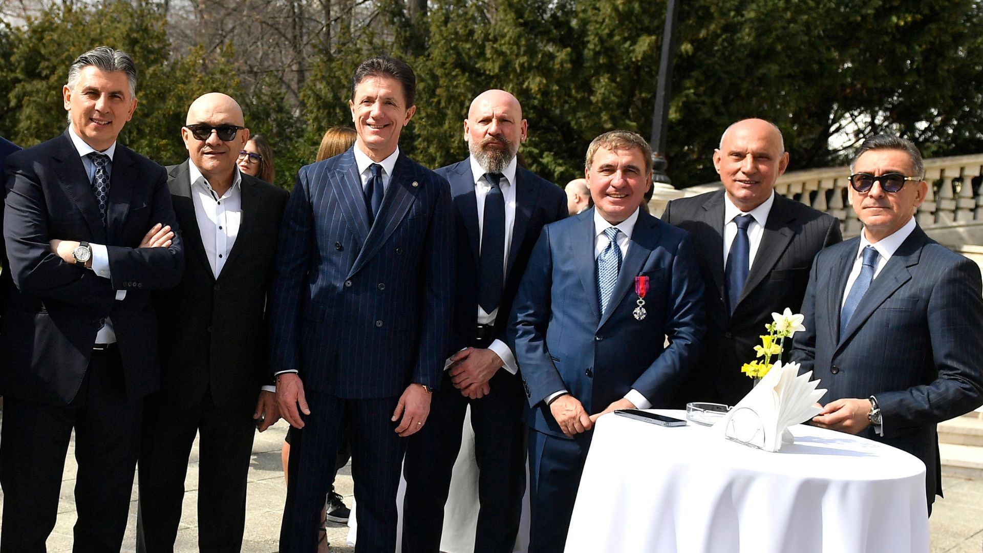 Giovanni Becali anticipează o schimbare de vânt în fotbalul românesc: Ilie Dumitrescu, următorul președinte al FRF? Situația conducerea Federației Române de Fotbal devine din ce în ce mai tensionată pe măsură ce data alegerilor se apropie