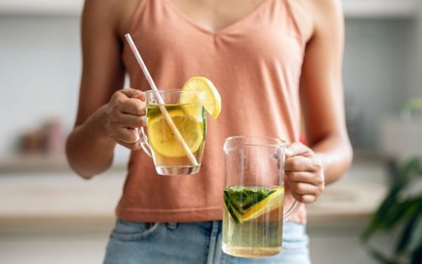 O detoxifiere făcută cu cap nu înseamnă minuni instantanee pentru organism, ci un proces de adaptare și respiro pentru sistemele noastre vitale