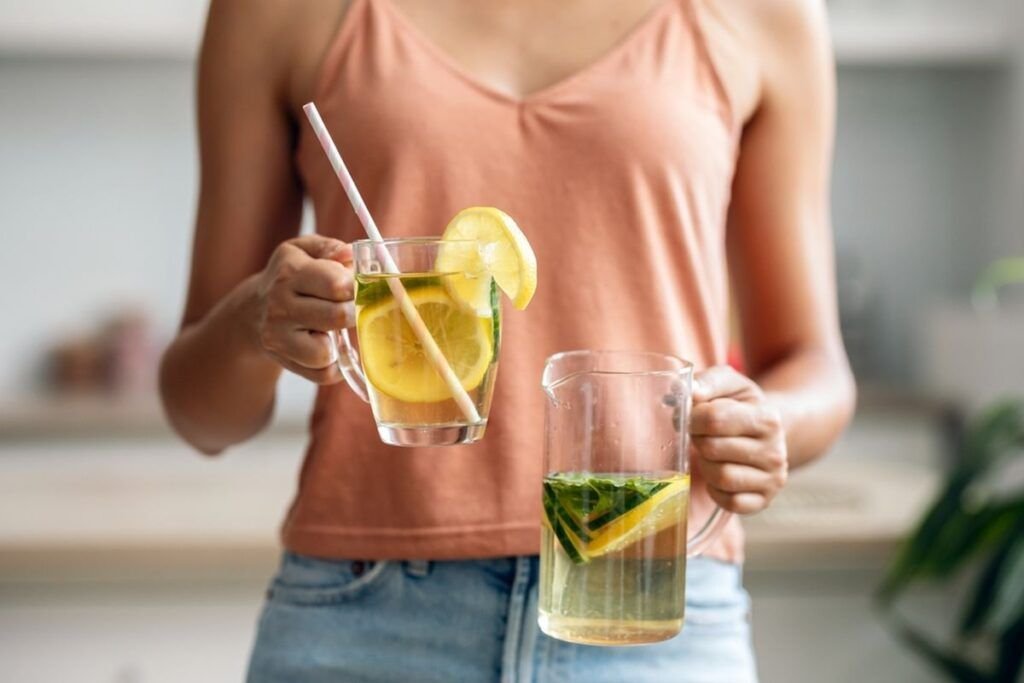 O detoxifiere făcută cu cap nu înseamnă minuni instantanee pentru organism, ci un proces de adaptare și respiro pentru sistemele noastre vitale