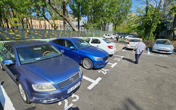 Sectorul 4 renunță definitiv la taxa specială de dezvoltare urbană, după o decizie istorică a Consiliului Local Decizia de a elimina complet taxa specială de dezvoltare urbană în Sectorul 4 a fost luată miercuri, într-o ședință decisivă a Consiliului Local, marcând în mod clar sfârșitul unei perioade complicate pentru proprietarii de mașini din zonă