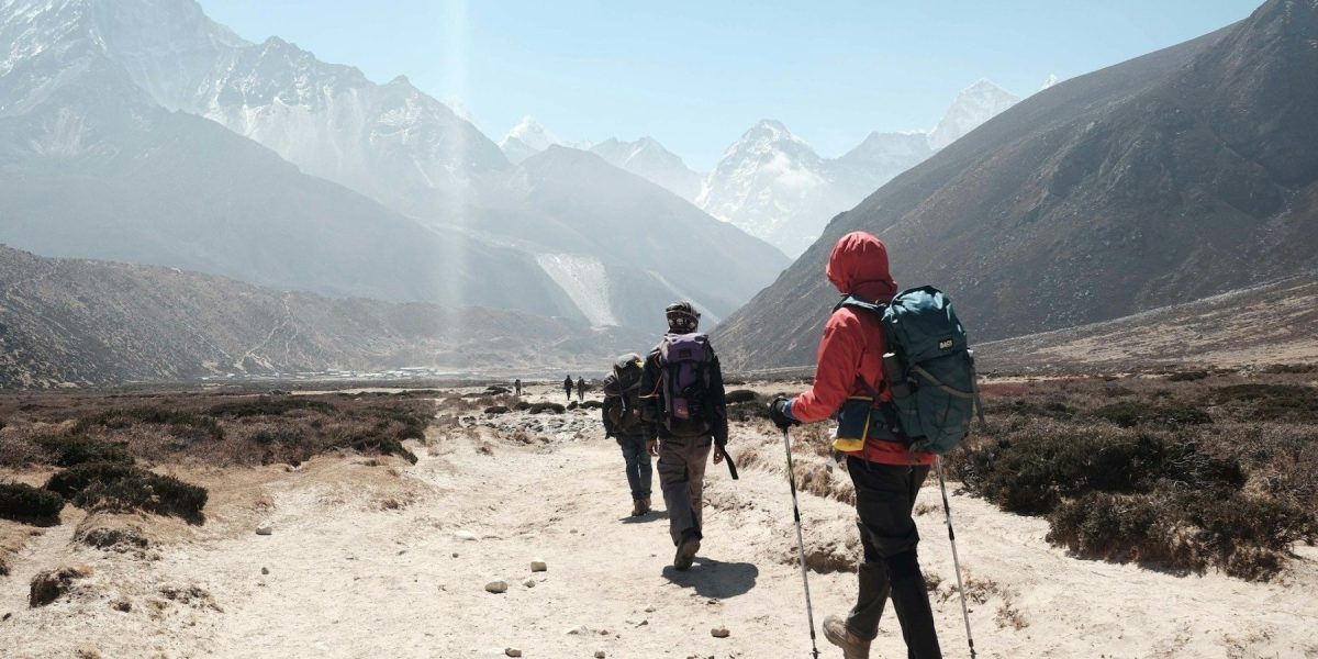 Master Adventure lansează o provocare inedită pentru iubitorii de munte: o căutare pe Everest Cine caută adrenalina la înălțime și își dorește o experiență cu totul specială trebuie să știe că, în această primăvară, ghizii de la Master Adventure le-au pregătit o provocare ieșită din comun