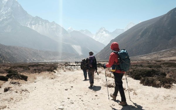 Master Adventure lansează o provocare inedită pentru iubitorii de munte: o căutare pe Everest Cine caută adrenalina la înălțime și își dorește o experiență cu totul specială trebuie să știe că, în această primăvară, ghizii de la Master Adventure le-au pregătit o provocare ieșită din comun