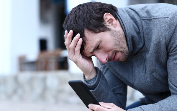 Pericolul ascuns în reclamele online: malvertising-ul, noua amenințare pentru români În era digitală, plina de tentații și oferte „incredibile”, cetățenii trebuie să fie tot mai precauți în privința reclamelor care apar pe internet