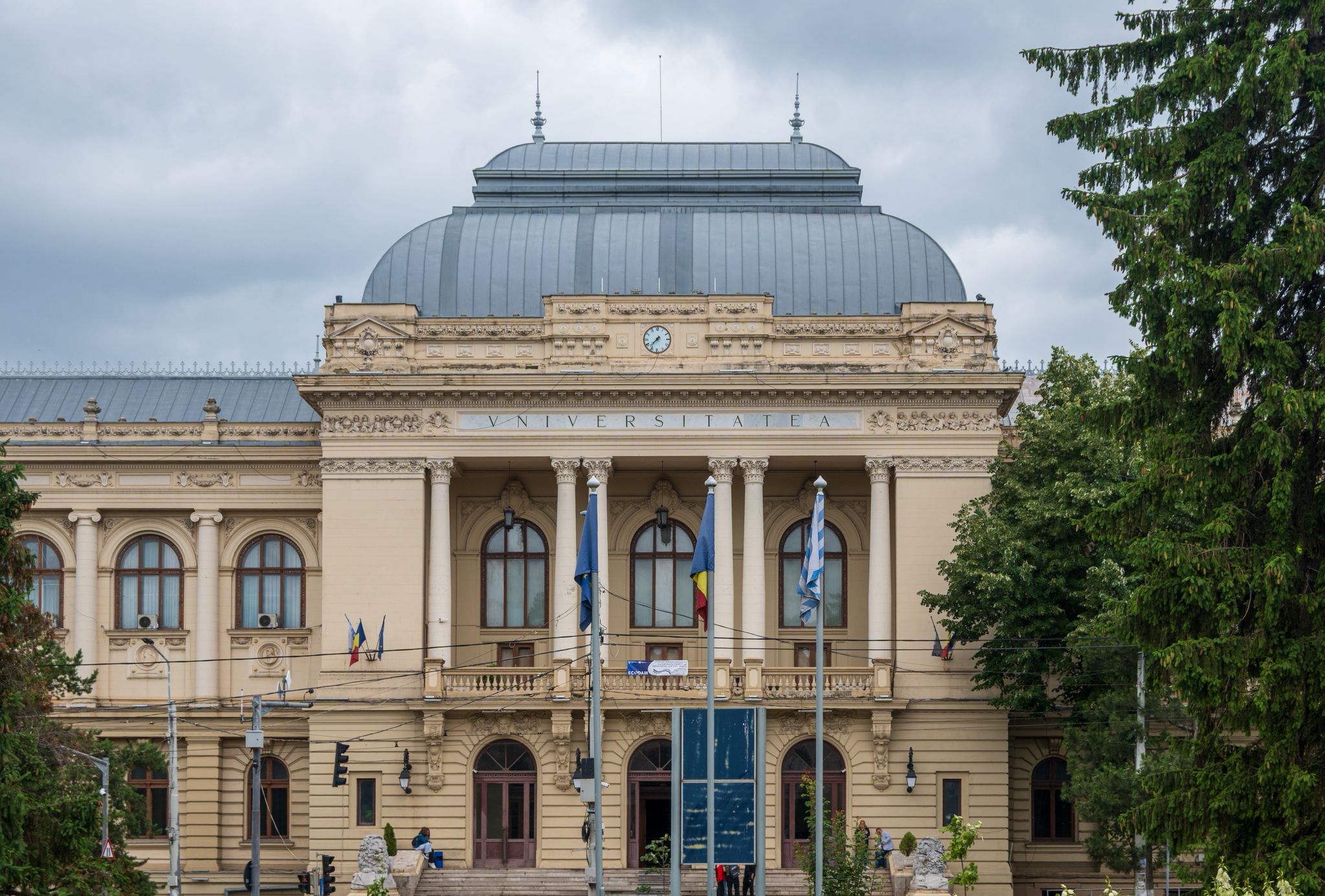 Universitatea „Alexandru Ioan Cuza” din Iași ia în serios controversele recente legate de figura profesorului Martin A