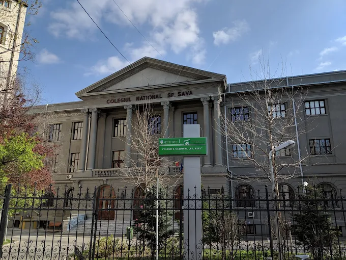 Divorț administrativ în inima Bucureștiului: Colegiul „Sfântul Sava” se desprinde de școala „Vasile Alecsandri” Un proiect de hotărâre aflat în dezbatere în ședința Consiliului General al Municipiului București (CGMB) pregătește un schimb major pentru structura administrativă a unei zone centrale a capitalei