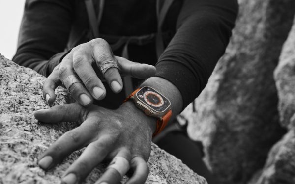 Apple planifică producția de carcase 3D din aluminiu pentru iPhone și Apple Watch