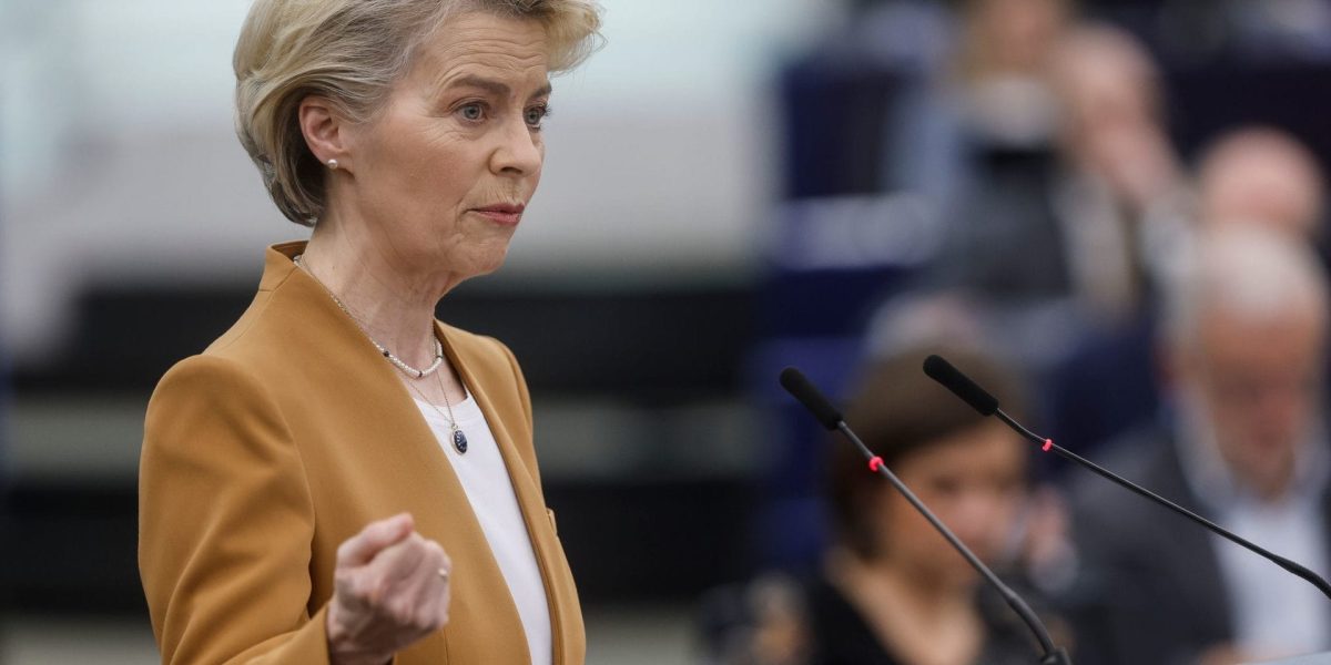 Criză în vârful UE: Divergențe internaționale privind viitorul ordinii globale și față de politica externă a Bruxelles-ului Recent, în cadrul unor discuții tensionate la nivel european, unele dintre cele mai influente figuri din Uniunea Europeană s-au distanțat clar de poziția exprimată de președinta Comisiei Europene, Ursula von der Leyen, ilustrând fragilitatea și complexitatea viziunilor existente în interiorul blocului comunitar