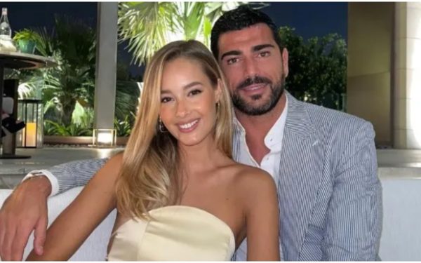 Viktoria Varga, fostă soție a fotbalistului Graziano Pelle, continuă să surprindă lumea prin frumusețea sa și forța de a ieși mereu în evidență, chiar și după divorț