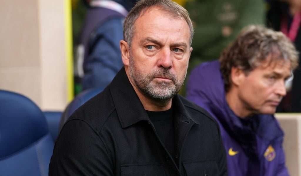 Tânărul Xavi Espart este pe cale să debuteze ca titular pentru Barcelona, în meciul de duminică împotriva Seviliei, într-o mișcare surprinzătoare dar probabil menită să confirme potențialul tânărului jucător