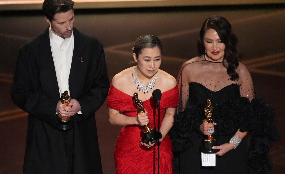 La doar câteva ore de la încheierea celei de-a 98-a ediții a Premiilor Oscar, Hollywoodul rămâne martorul unei serii de premiere și momente memorabile, marcate de noi tendințe și recorduri