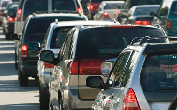 Agată-te bine! Aglomerație infernală pe A1, A2, A3, A7 și DN1, DN7 luni după-amiaza