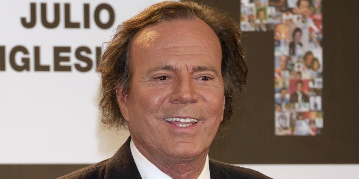 Judecătoria din Madrid a admis recent o contestație a avocatului lui Julio Iglesias, solicitând accesul la detalii despre o anchetă penală începută pe numele cântărețului, după ce acesta a fost implicat într-o serie de acuzații grave