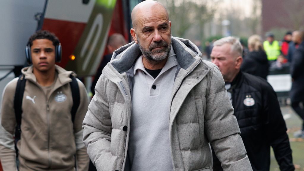 PSV continuă cursa spre cel de-al 27-lea titlu de campioană a campionatului olandez, având în pole position șansa de a deveni campioană anticipat în acest weekend, dacă va învinge în partida cu FC Utrecht și Feyenoord nu va câștiga la FC Volendam