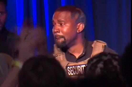 Festivalul wireless, anulat din cauza interzicerii intrării lui Kanye West în Marea Britanie Festivalul de muzică wireless a fost anulat săptămâna aceasta, după ce artistul Kanye West, cunoscut și sub numele legal Ye, nu a primit autorizație de intrare în Marea Britanie