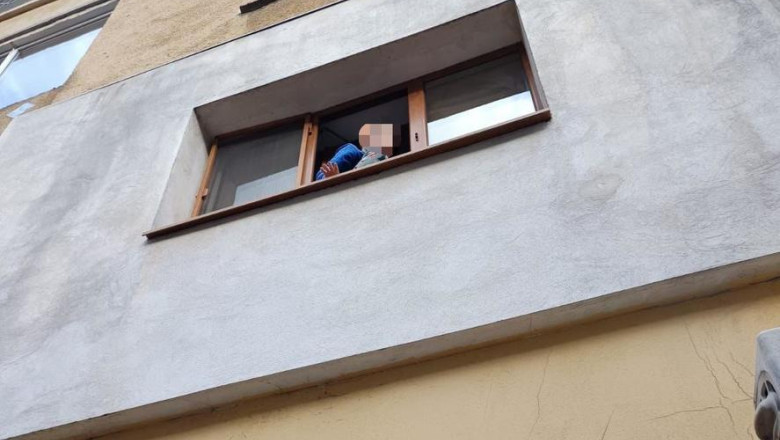 Copil, salvat IN EXTREMIS de polițiștii de la Rutieră. Ce a urmat