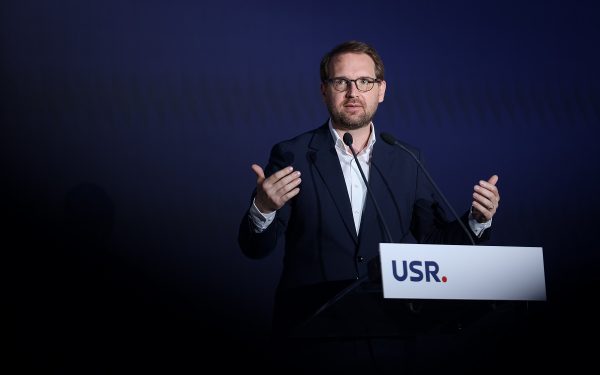 USR, atac frontal la PSD: „Opriți jocurile cu economia! Criză, pericol pentru România”