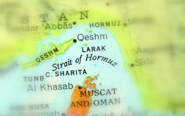 Iranul deschide Strâmtoarea Ormuz, Trump mulțumește: Armistițiul, pe cale să expire