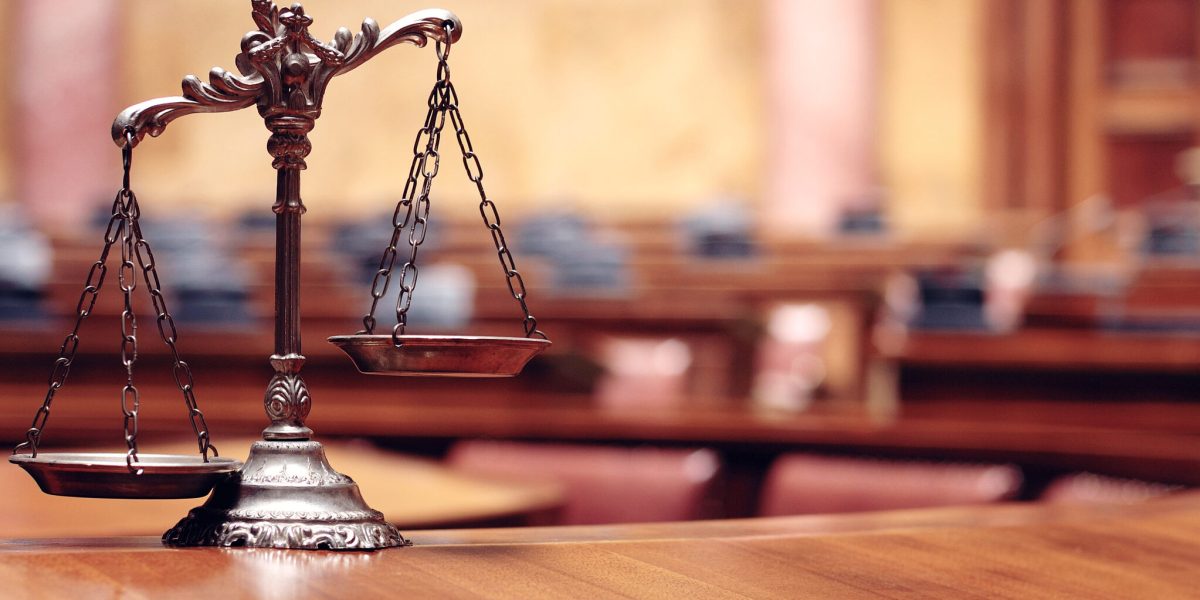 Boarfe, telefoane și-o sapă: Statul, îmbogățit cu „averi” bizare