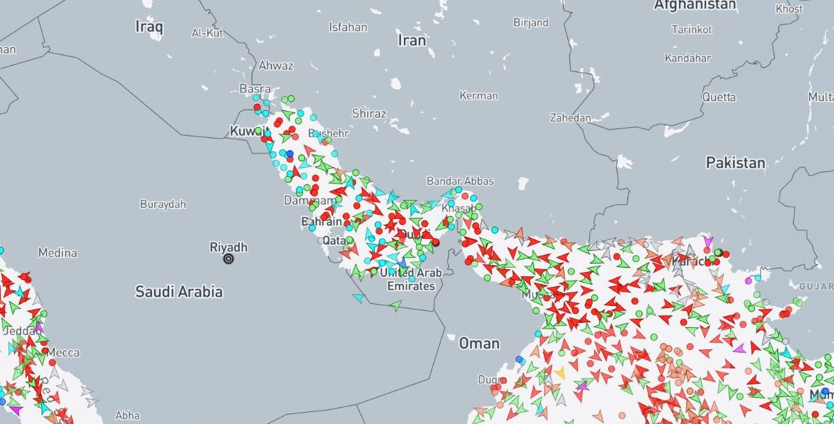 Revolta în Iran: Navele se retrag din Ormuz. Scumpiri la benzină și motorină în România?
