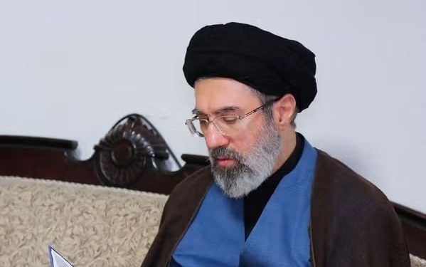 Negociatorii IRANIENI, sub „îndrumarea” lui ALI Khamenei, anunță Teheranul