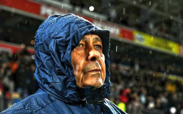 Fostul selecționer al naționalei de fotbal a României, Mircea Lucescu, în vârstă de 80 de ani, se află internat la Spitalul Universitar din București după ce a suferit vineri dimineață un infarct miocardic acut