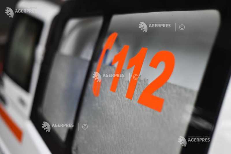 Un copil a murit după ce a căzut de la etajul al patrulea al unui bloc din Pitești Un incident tragic s-a petrecut luni în Pitești, unde un copil a decedat după ce a căzut de la etajul al patrulea al unui bloc din cartierul Nord