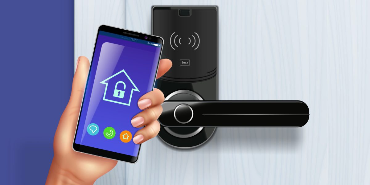 Cheia, istorie! Încuietorile inteligente intră în casele românilor