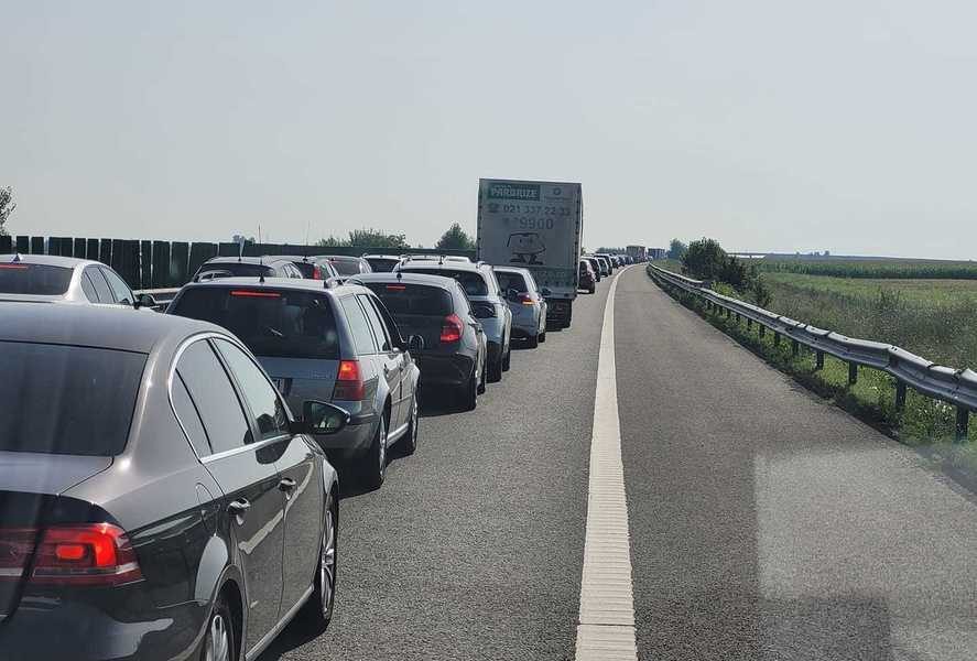Blocaje majore pe DN-uri și autostrăzile A1, A2, A3 și A7!