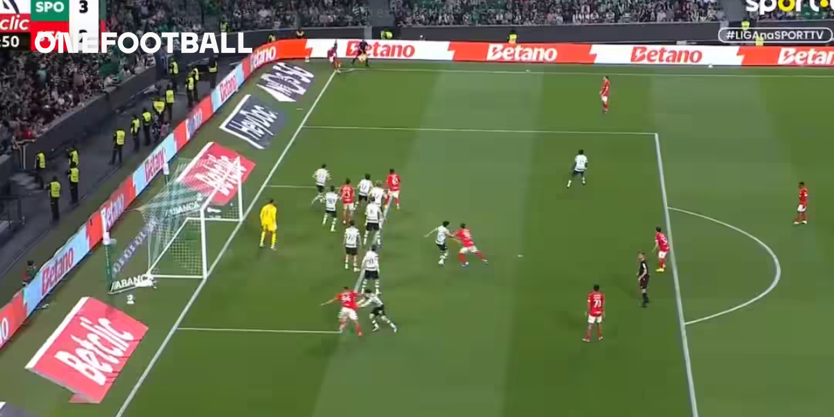 Sporting Lisabona a câștigat partida cu Santa Clara, scor 4-2, dar meciul a fost marcat de o contestație vehementă legată de o decizie de arbitraj în ultimele minute