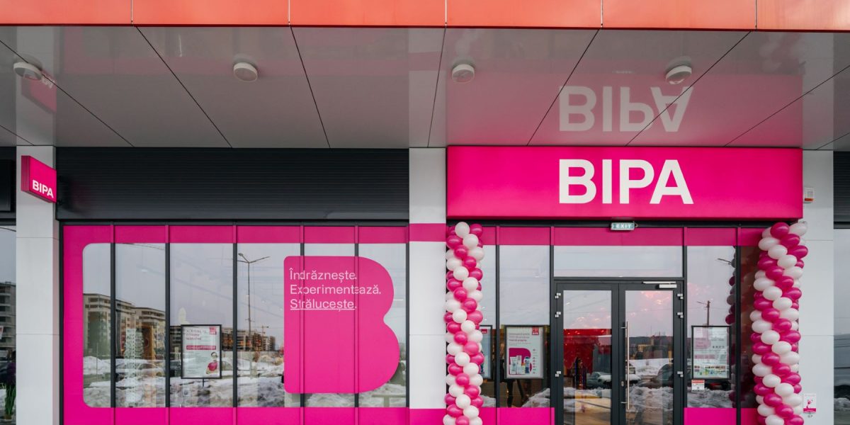 extindere rapidă a rețelei BIPA în România Compania BIPA, retailer de origine austriacă, își intensifică activitatea pe piața din România, după ce a deschis două magazine anul acesta în București și Chiajna
