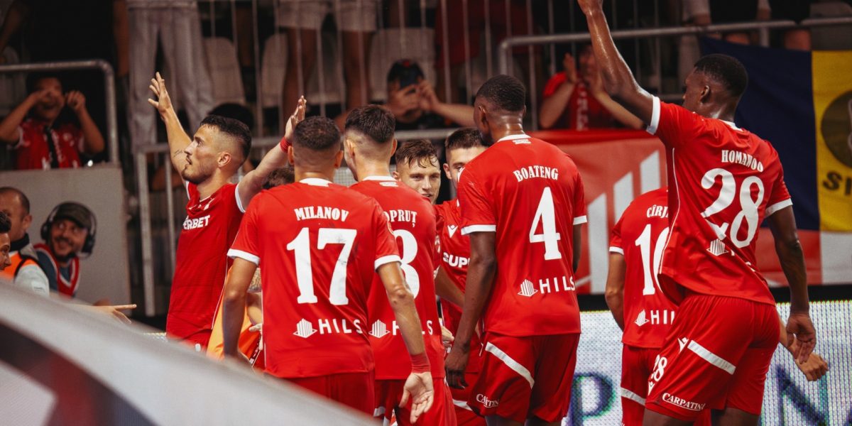 Victorie Dinamo cu „U” Cluj, dar rămâne pe ultimul loc. Clujenii, în pericol