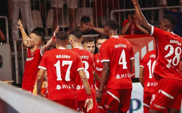 Victorie Dinamo cu „U” Cluj, dar rămâne pe ultimul loc. Clujenii, în pericol